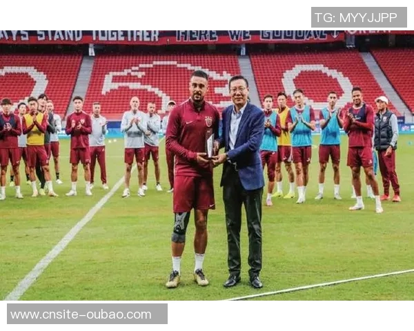 足球报初步评估莱昂纳多伤情较轻加布里埃尔或将缺席对阵浙江比赛 足球报初步评估莱昂纳多伤情较轻加布里埃尔或将缺席对阵浙江比赛